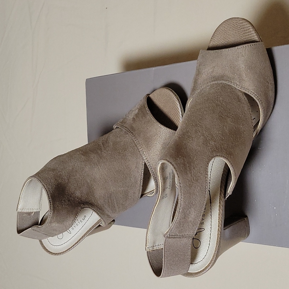Open toe heels